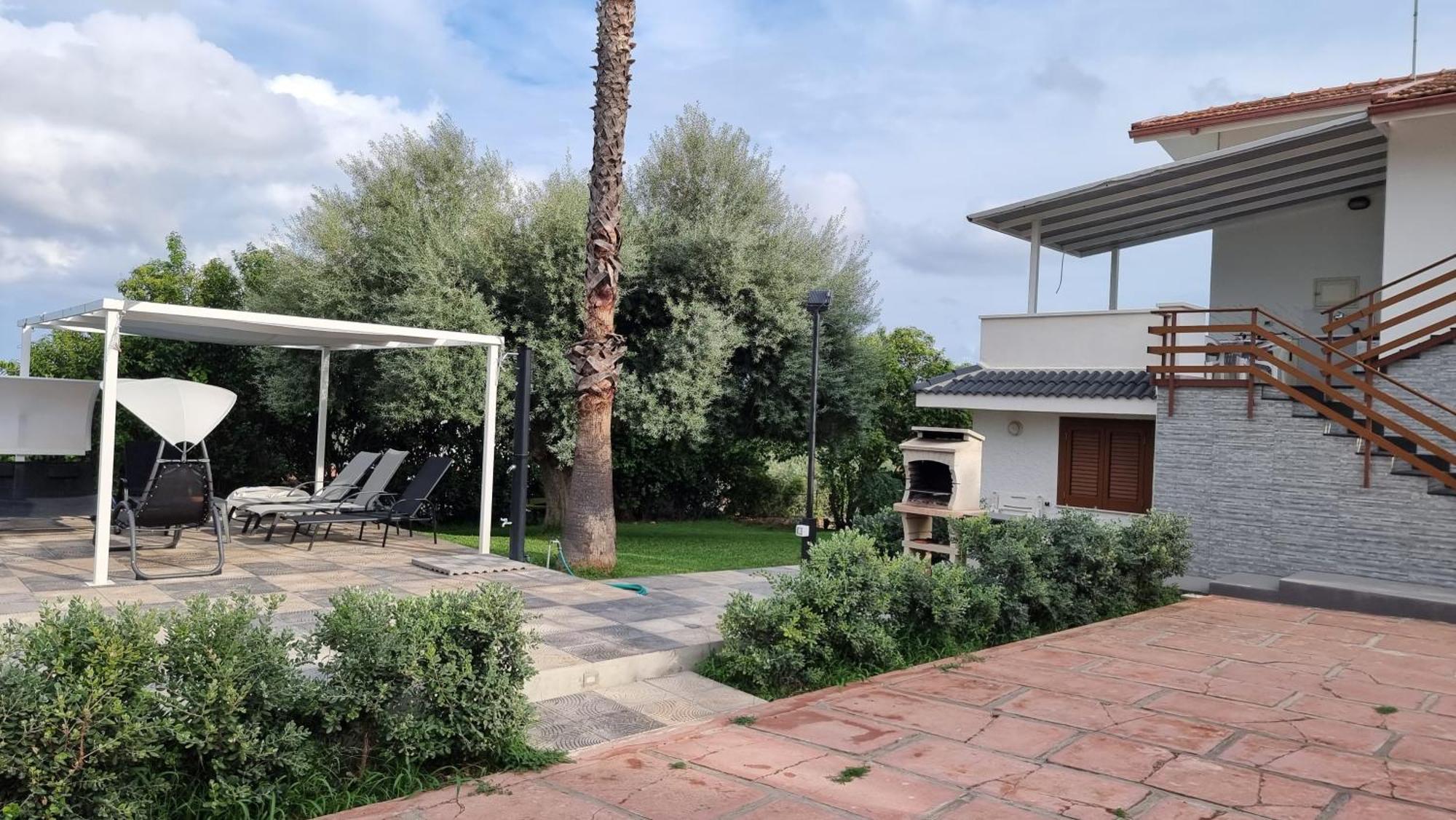 Villa Hippodrom-Independent Villa With Pool Syracuse Exterior foto